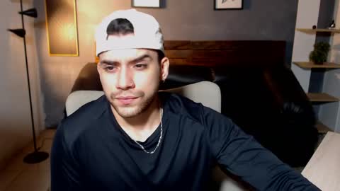 Snapshot of mike_montoya chatting on 14, 5, 2026 Mike Montoya online show from 14, 5, 2026