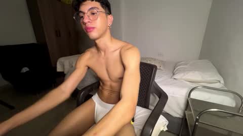 Mike Pineapple online show from 21, 11, 2025