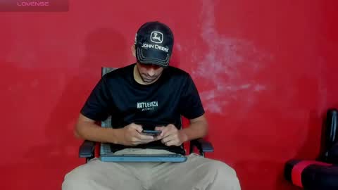 Snapshot of mike_shelby21 chatting on 7, 6, 2026 mike_shelby21 online show from 7, 6, 2026