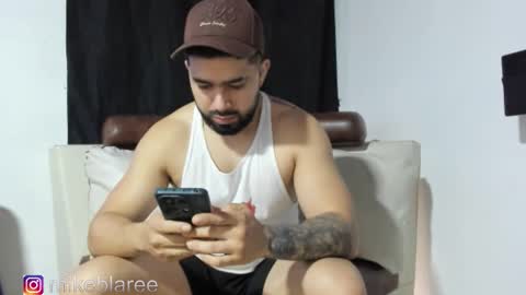 Snapshot of mikeblaree chatting on 9, 11, 2025 mikeblaree online show from 9, 11, 2025