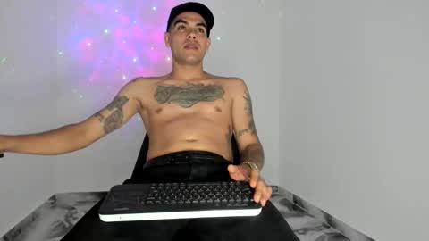 Snapshot of mikee_scooth chatting on 20, 3, 2026 mikee_scooth online show from 20, 3, 2026