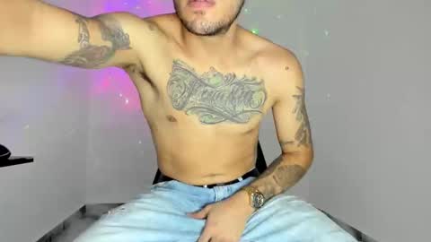 Snapshot of mikee_scooth chatting on 17, 4, 2026 mikee_scooth online show from 17, 4, 2026
