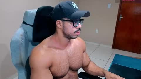 Snapshot of mikehotk chatting on 11, 9, 2025 mikehotk online show from 11, 9, 2025