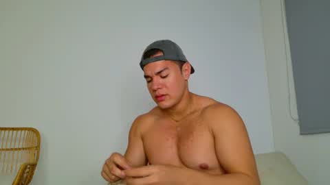 Snapshot of mikevikingo chatting on 17, 2, 2026 mikevikingo online show from 17, 2, 2026