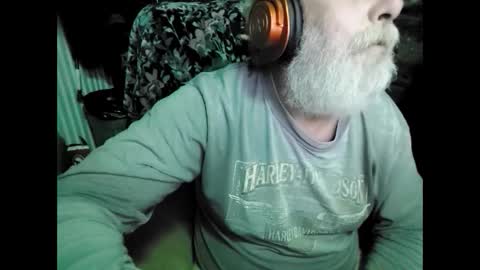 Snapshot of mikevm420 chatting on 5, 12, 2024 mike online show from 5, 12, 2024