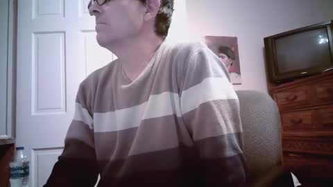 Snapshot of mikewulds chatting on 28, 12, 2024 Mike online show from 28, 12, 2024