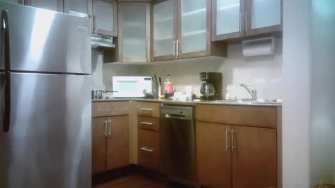 Snapshot of mikewulds chatting on 4, 2, 2025 Mike online show from 4, 2, 2025