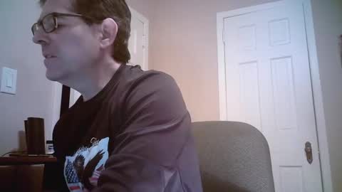 Snapshot of mikewulds chatting on 22, 2, 2025 Mike online show from 22, 2, 2025