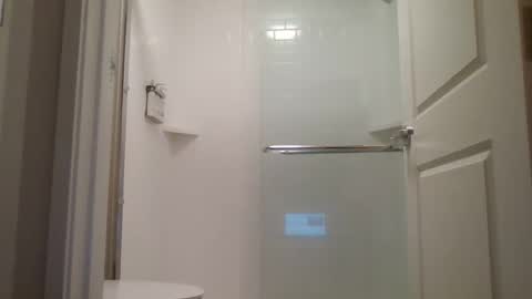 Snapshot of mikewulds chatting on 11, 3, 2025 Mike online show from 11, 3, 2025