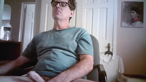 Snapshot of mikewulds chatting on 17, 9, 2025 Mike online show from 17, 9, 2025