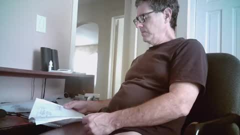 Snapshot of mikewulds chatting on 28, 9, 2025 Mike online show from 28, 9, 2025