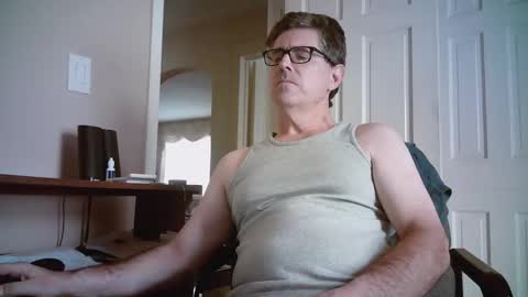 Snapshot of mikewulds chatting on 30, 9, 2025 Mike online show from 30, 9, 2025