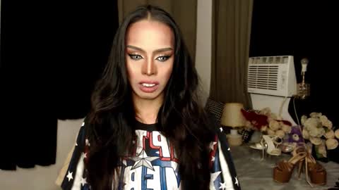 Snapshot of mikeyalawi03 chatting on 1, 11, 2025 Mistress MikeyAlawi online show from 1, 11, 2025