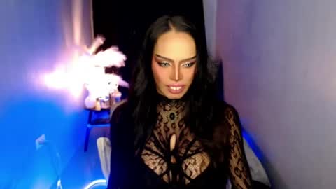 Mistress MikeyAlawi online show from 28, 5, 2026