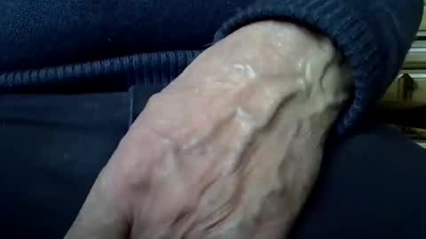 Snapshot of mikeybed chatting on 10, 1, 2025 mikeybed online show from 10, 1, 2025