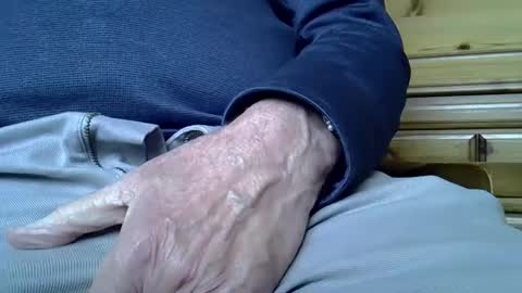 Snapshot of mikeybed chatting on 3, 2, 2025 mikeybed online show from 3, 2, 2025