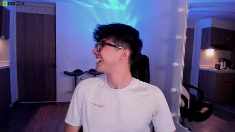 Snapshot of mikeyvioleta chatting on 11, 2, 2026 VIOLETAMIKE online show from 11, 2, 2026