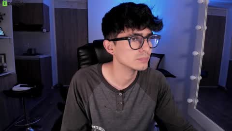 Snapshot of mikeyvioleta chatting on 17, 2, 2026 VIOLETAMIKE online show from 17, 2, 2026