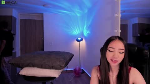 Snapshot of mikeyvioleta chatting on 1, 3, 2026 VIOLETAMIKE online show from 1, 3, 2026