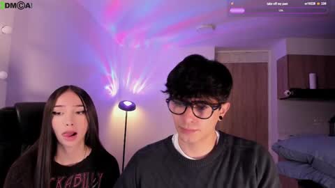 Snapshot of mikeyvioleta chatting on 21, 4, 2026 VIOLETAMIKE online show from 21, 4, 2026