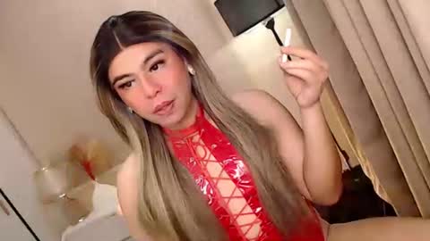 Snapshot of mikha_sensual chatting on 9, 11, 2025 Theresa Luna online show from 9, 11, 2025