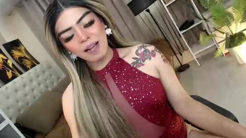 Snapshot of mikha_sensual chatting on 18, 4, 2026 Theresa Luna online show from 18, 4, 2026