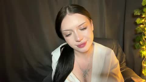 Mia online show from 31, 5, 2026