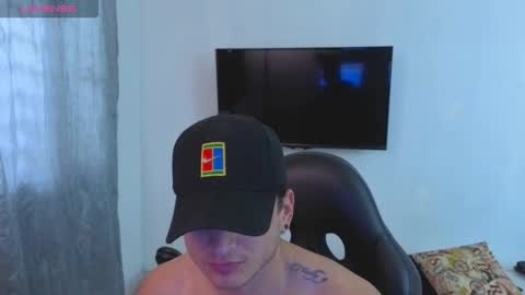 Snapshot of mikke_love chatting on 17, 12, 2025 MIKKE online show from 17, 12, 2025