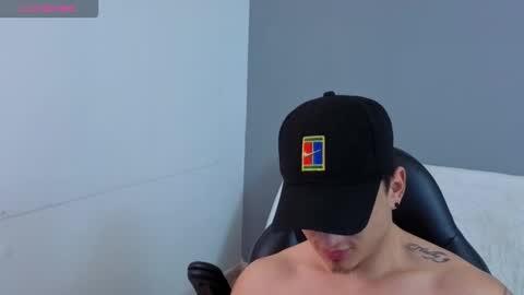 Snapshot of mikke_love chatting on 2, 2, 2026 MIKKE online show from 2, 2, 2026