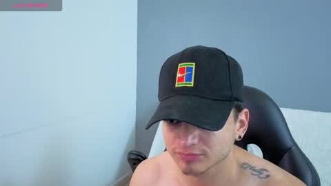 Snapshot of mikke_love chatting on 5, 2, 2026 MIKKE online show from 5, 2, 2026