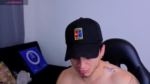 Snapshot of mikke_love chatting on 10, 2, 2026 MIKKE online show from 10, 2, 2026