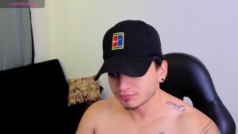 Snapshot of mikke_love chatting on 19, 2, 2026 MIKKE online show from 19, 2, 2026