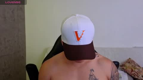 Snapshot of mikke_love chatting on 27, 4, 2026 MIKKE online show from 27, 4, 2026