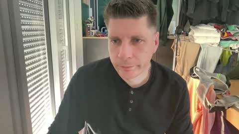 Snapshot of miklp8463 chatting on 19, 3, 2026 miklp8463 online show from 19, 3, 2026