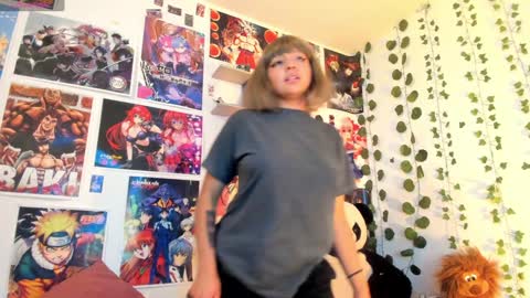 Snapshot of miku_katsuragi chatting on 19, 12, 2024 miku katsuragi online show from 19, 12, 2024