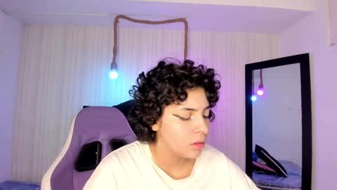 Snapshot of miku_katsuragi chatting on 29, 9, 2025 miku katsuragi online show from 29, 9, 2025