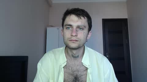 Snapshot of mikw63 chatting on 18, 3, 2026 Sin online show from 18, 3, 2026