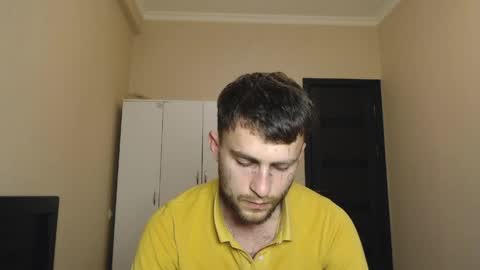 Snapshot of mikw63 chatting on 2, 4, 2026 Sin online show from 2, 4, 2026