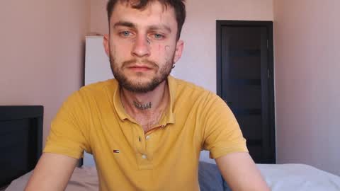 Snapshot of mikw63 chatting on 6, 4, 2026 Sin online show from 6, 4, 2026