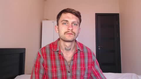 Snapshot of mikw63 chatting on 14, 4, 2026 Sin online show from 14, 4, 2026