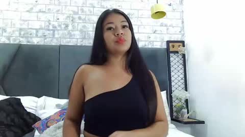 Snapshot of mila_adamss chatting on 20, 1, 2025 mila_adamss online show from 20, 1, 2025