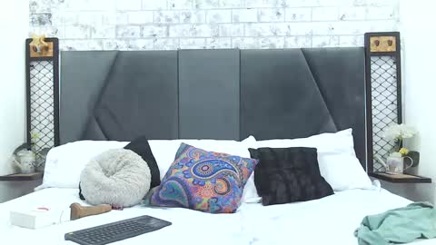 Snapshot of mila_adamss chatting on 20, 2, 2025 mila_adamss online show from 20, 2, 2025