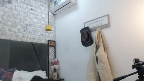 Snapshot of mila_adamss chatting on 1, 12, 2025 mila_adamss online show from 1, 12, 2025