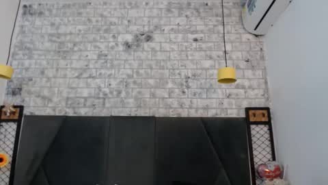 Snapshot of mila_adamss chatting on 5, 12, 2025 mila_adamss online show from 5, 12, 2025