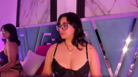 Camila online show from 8, 3, 2025