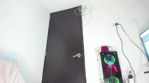 Mila Dash online show from 20, 11, 2025