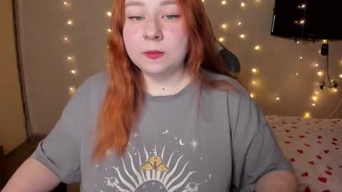 Snapshot of mila_foxxxy chatting on 25, 2, 2025 Mila shy sensual person  online show from 25, 2, 2025