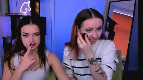 mila_glow online show from 25, 10, 2025