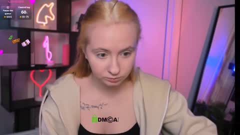 mila_glow online show from 14, 12, 2025