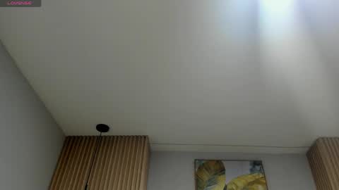 mila_hank online show from 17, 4, 2026